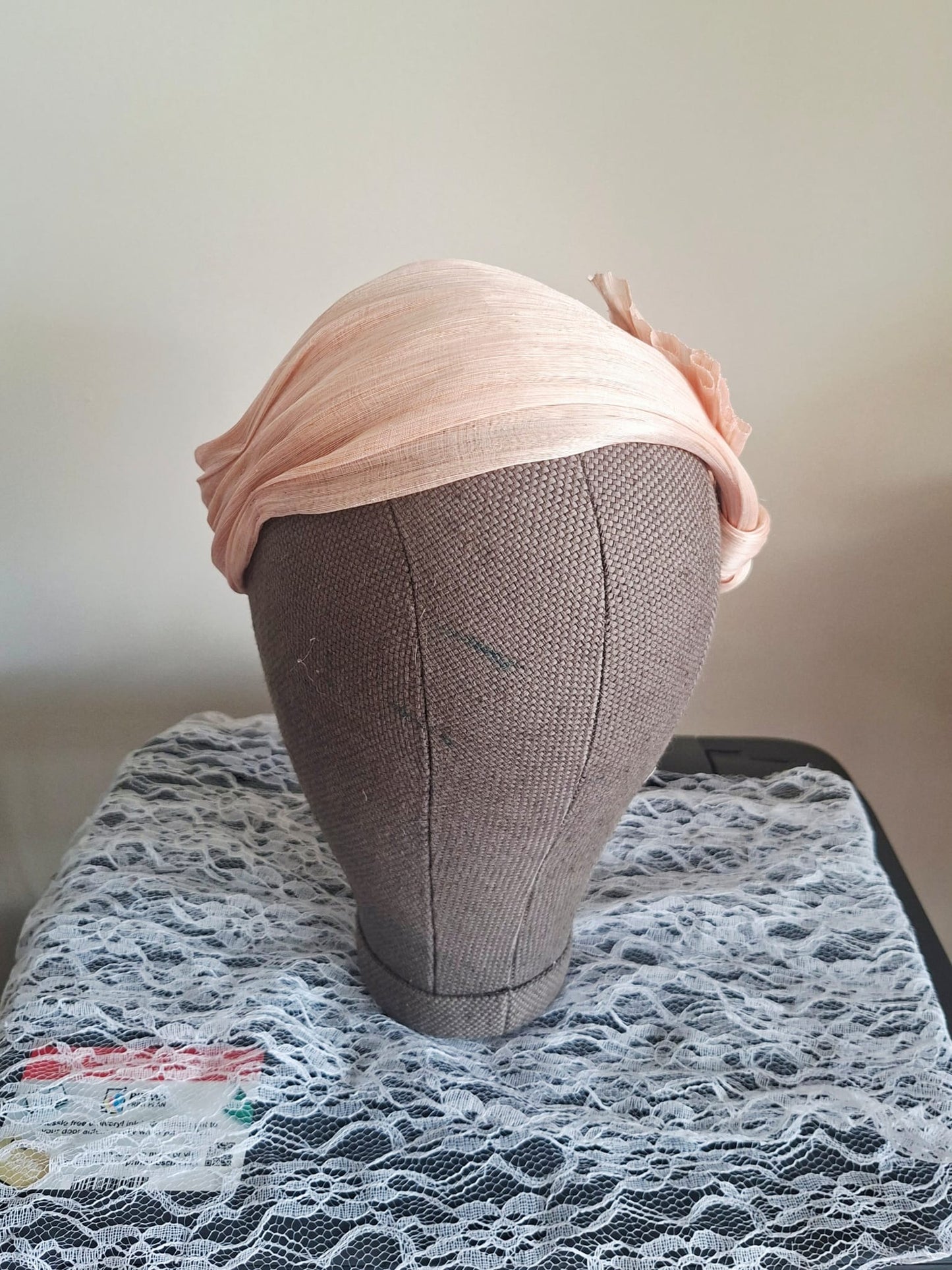 Cora fascinator