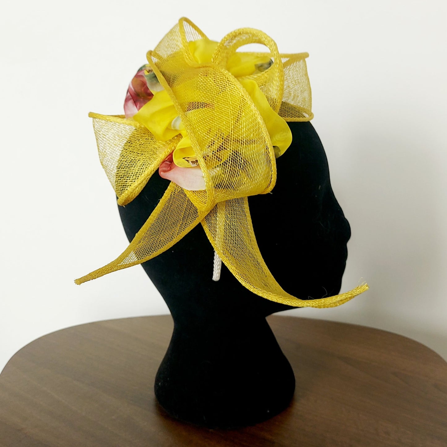 Orchids fascinator