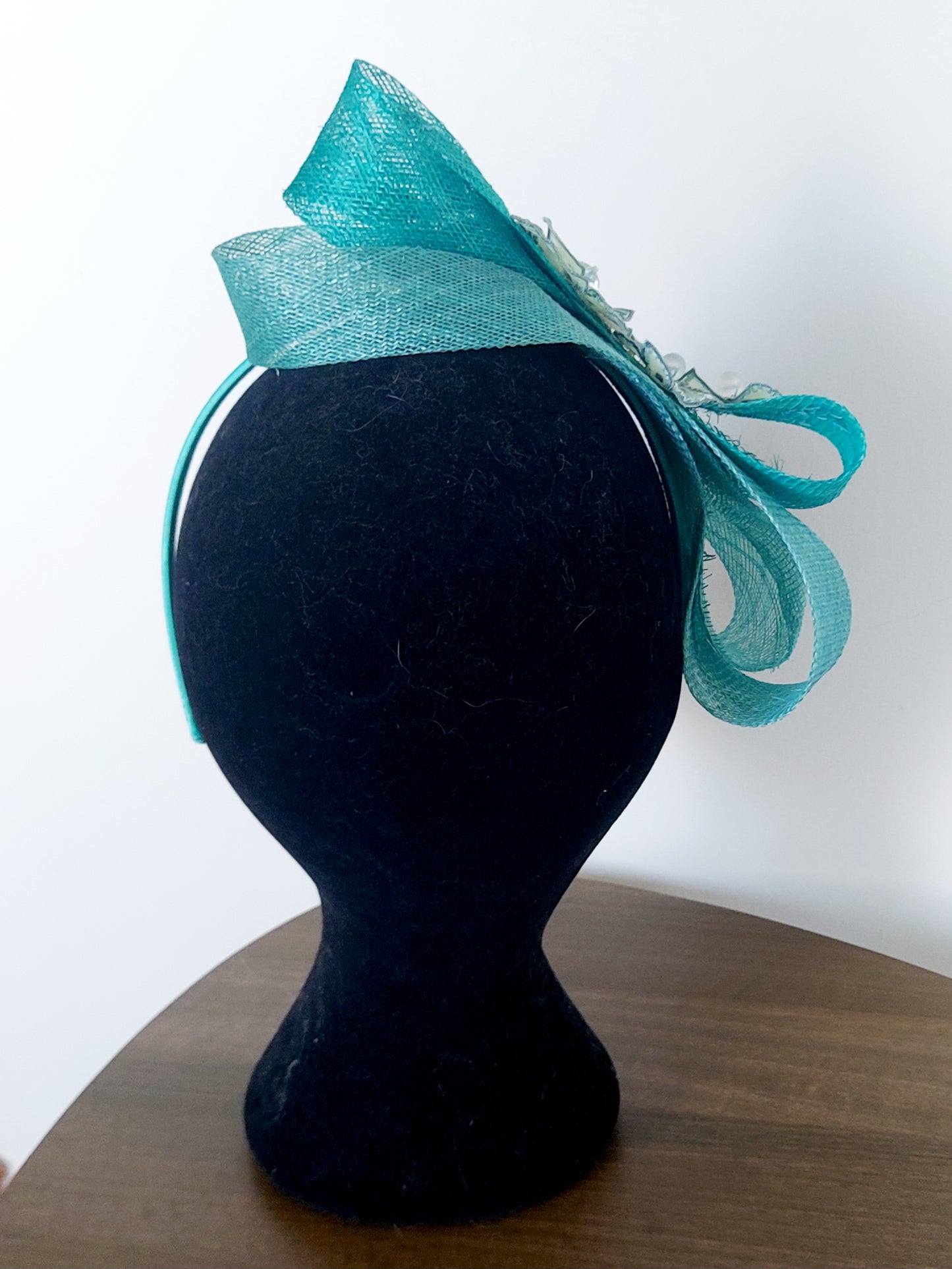 Claire fascinator