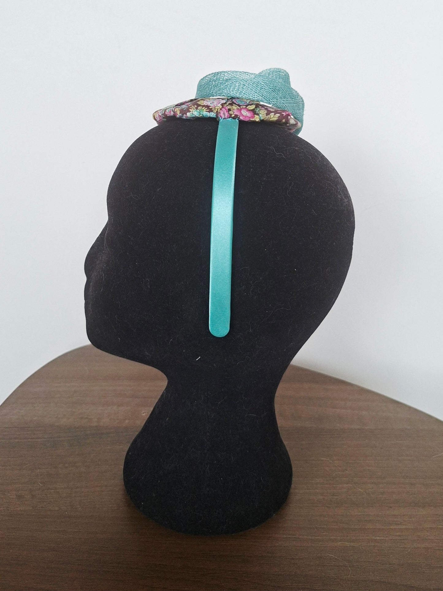 Liberty fascinator