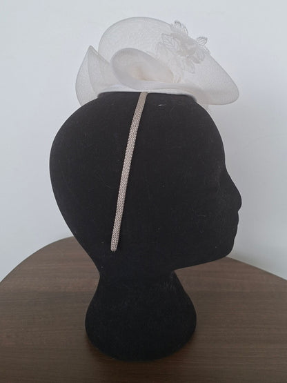 Blanche fascinator