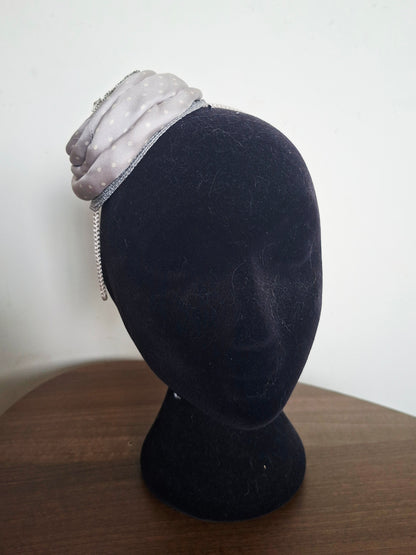 Fanny fascinator