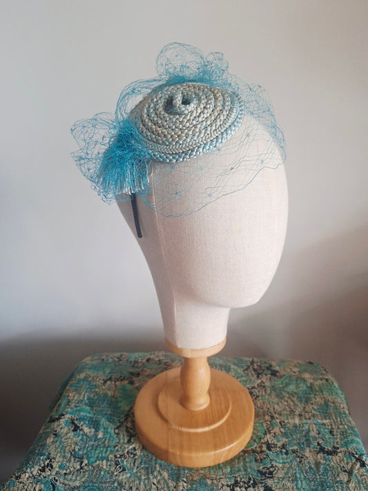 Bluet fascinator