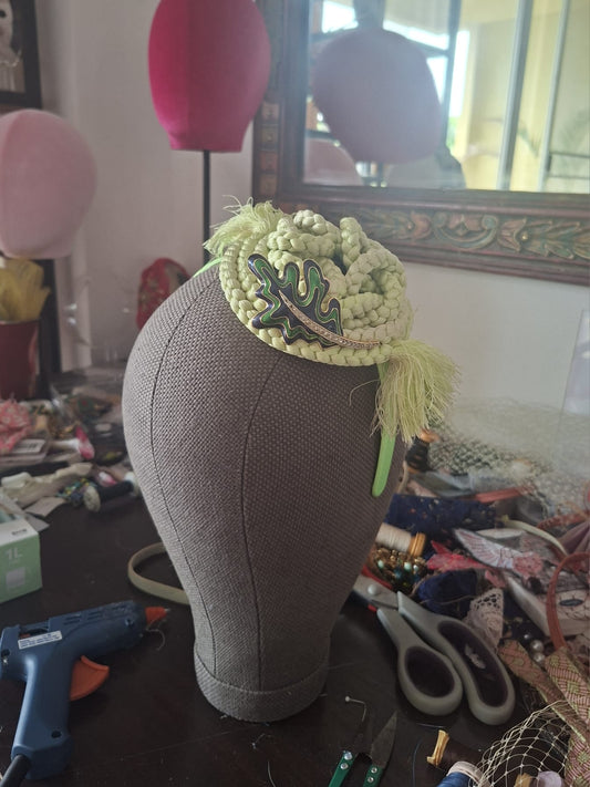 Leaf fascinator