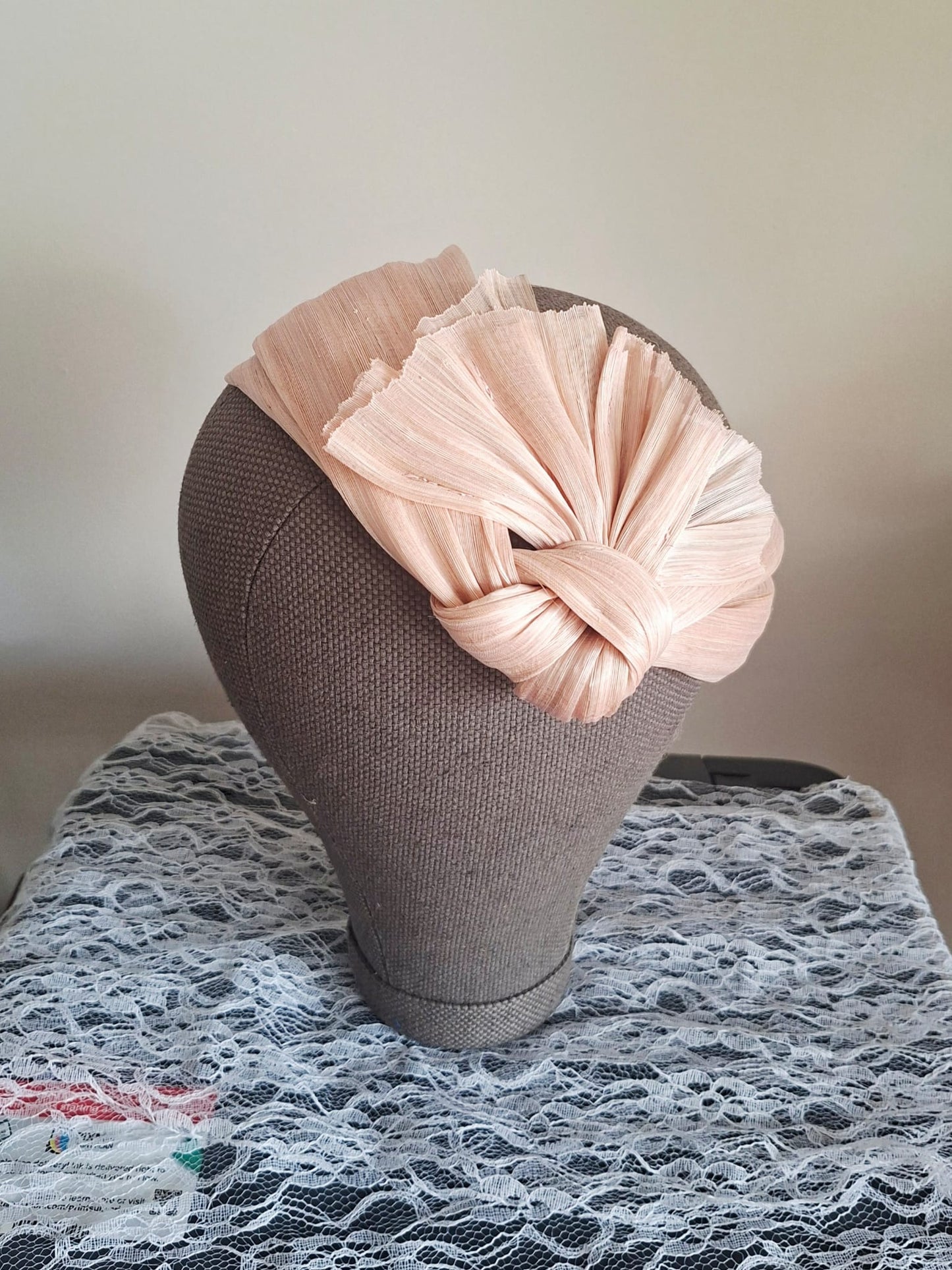 Cora fascinator