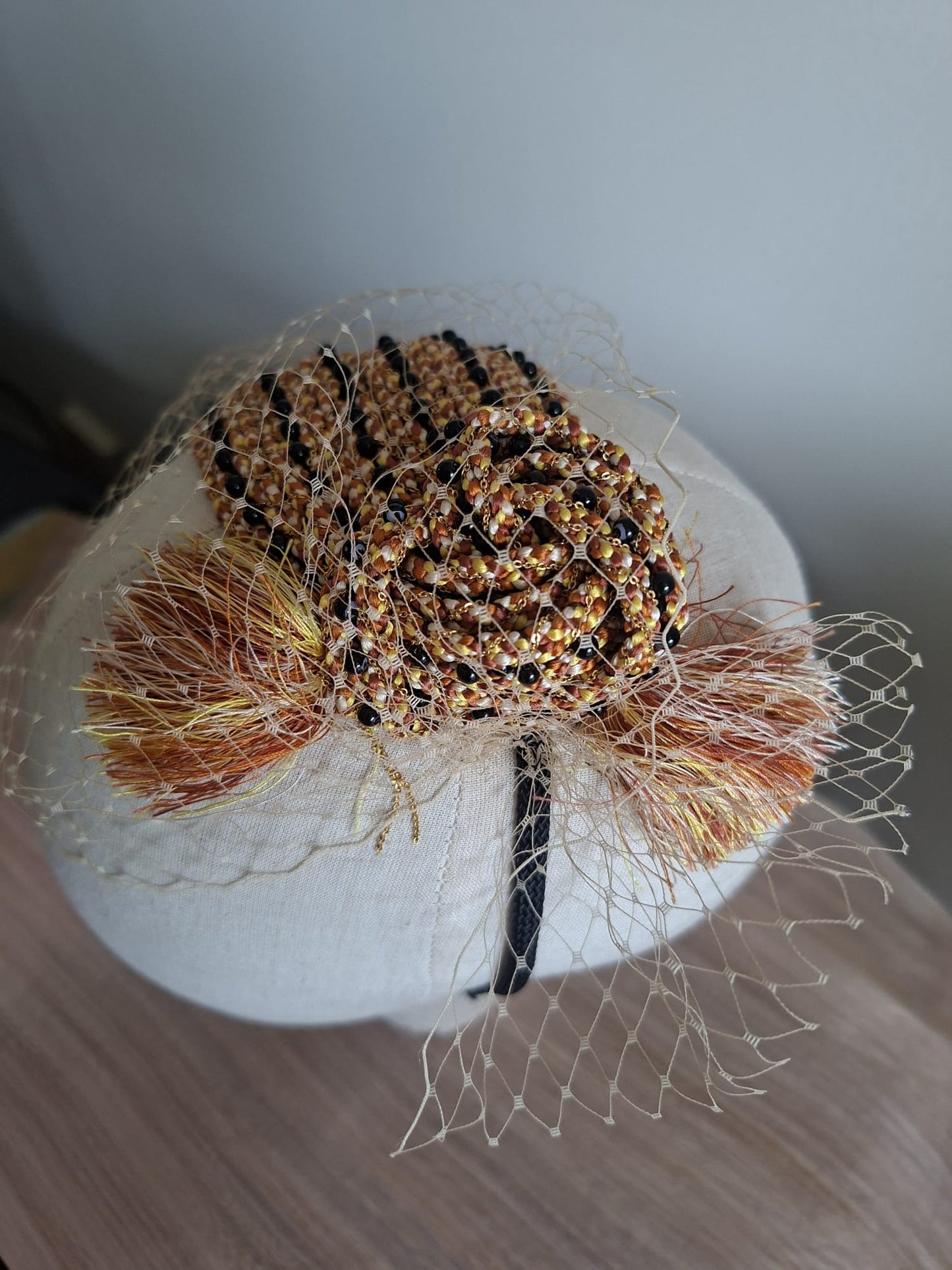 Carmen fascinator