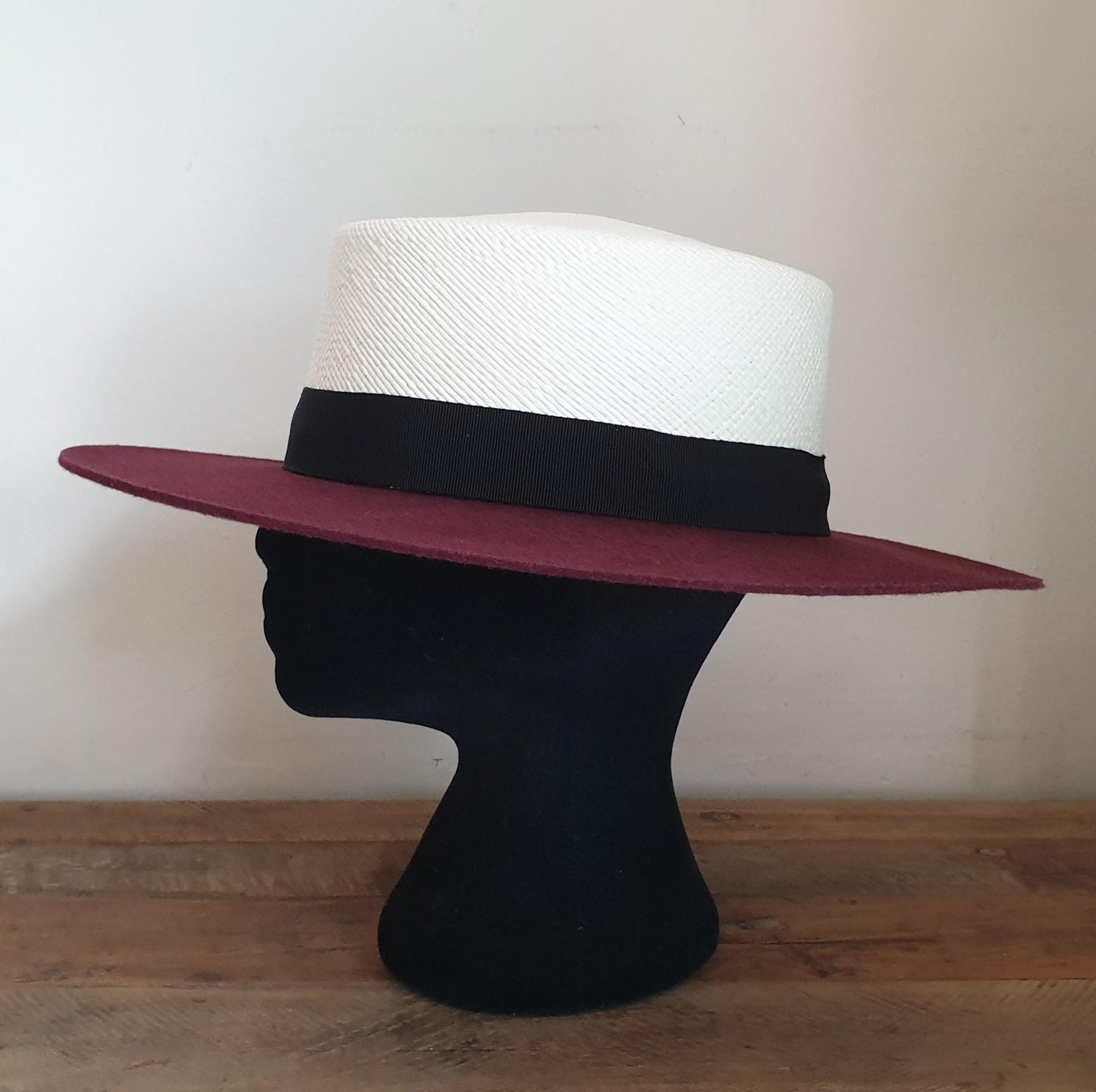 Bi-material Burgundy Seville Hat