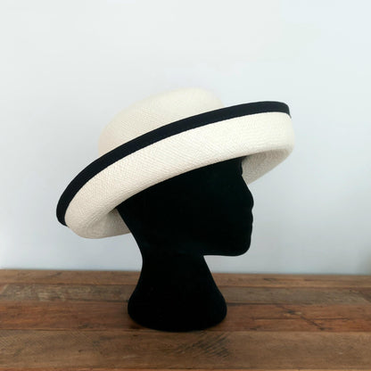 Anouck "Up and Down" brim cloche