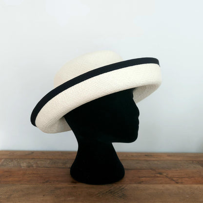 Anouck "Up and Down" brim cloche